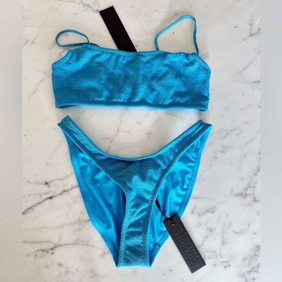 TRIANGL MICA - NORMAL BABY BLUE SPARKLE SET NO BAG NEW WITH TAGS - Picture 3 of 4